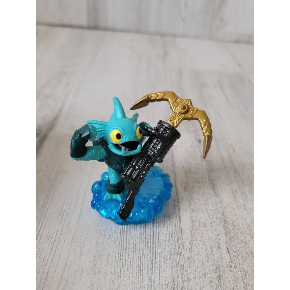 Activision 2013 Gill grunt Skylander toy figure